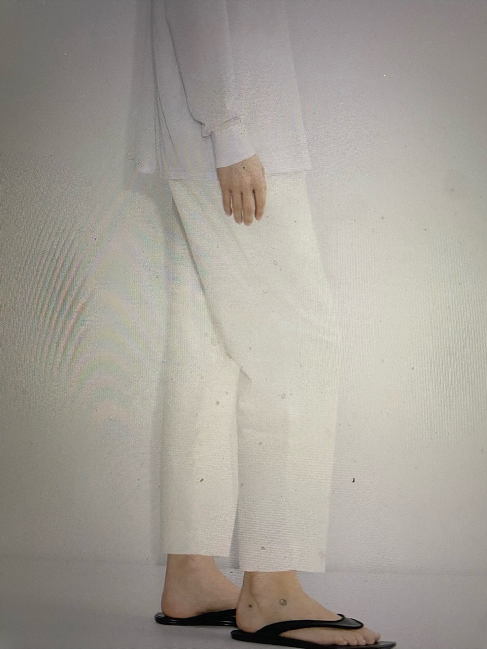 Aritzia Women's Ankle Chinos in Cream